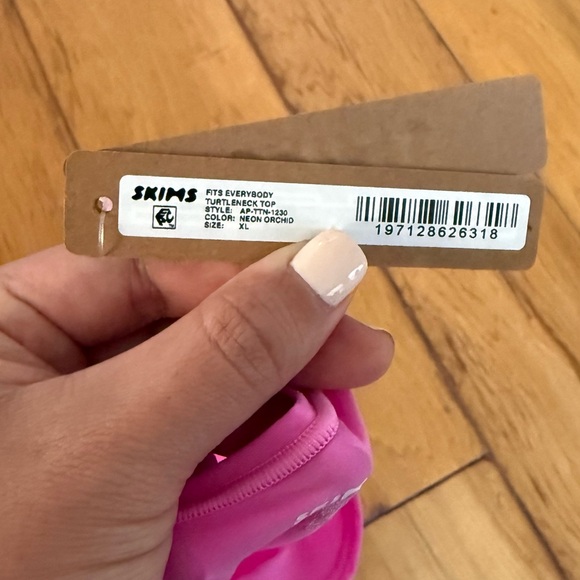 SKIMS Fits Everybody Turtleneck size XL - Picture 6 of 6